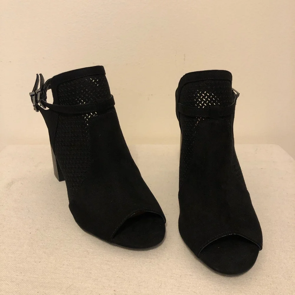 MIA Open Toe Black Sling Back Block Heels Chic Mobwife Sexy Witchy Edgy